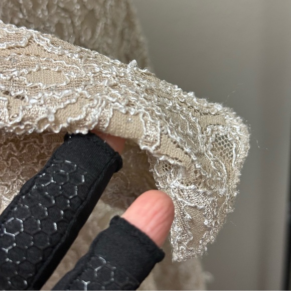 Brittany Black Elegant Cream Lace 3/4 Sleeve Women's Top. Size XL - Picture 6 of 8